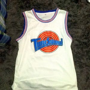 Looney toons micheal Jordan jersey